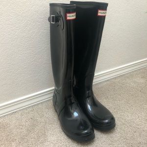 Hunter Rain Boots Black Original Tall Gloss rainboot, Women’s Size 9